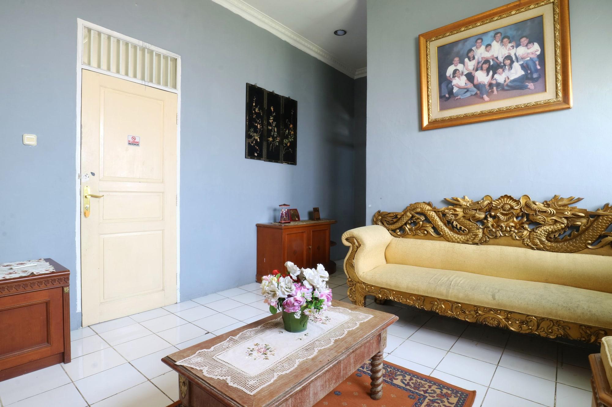 Villa Sri Manganti Jakarta Luaran gambar