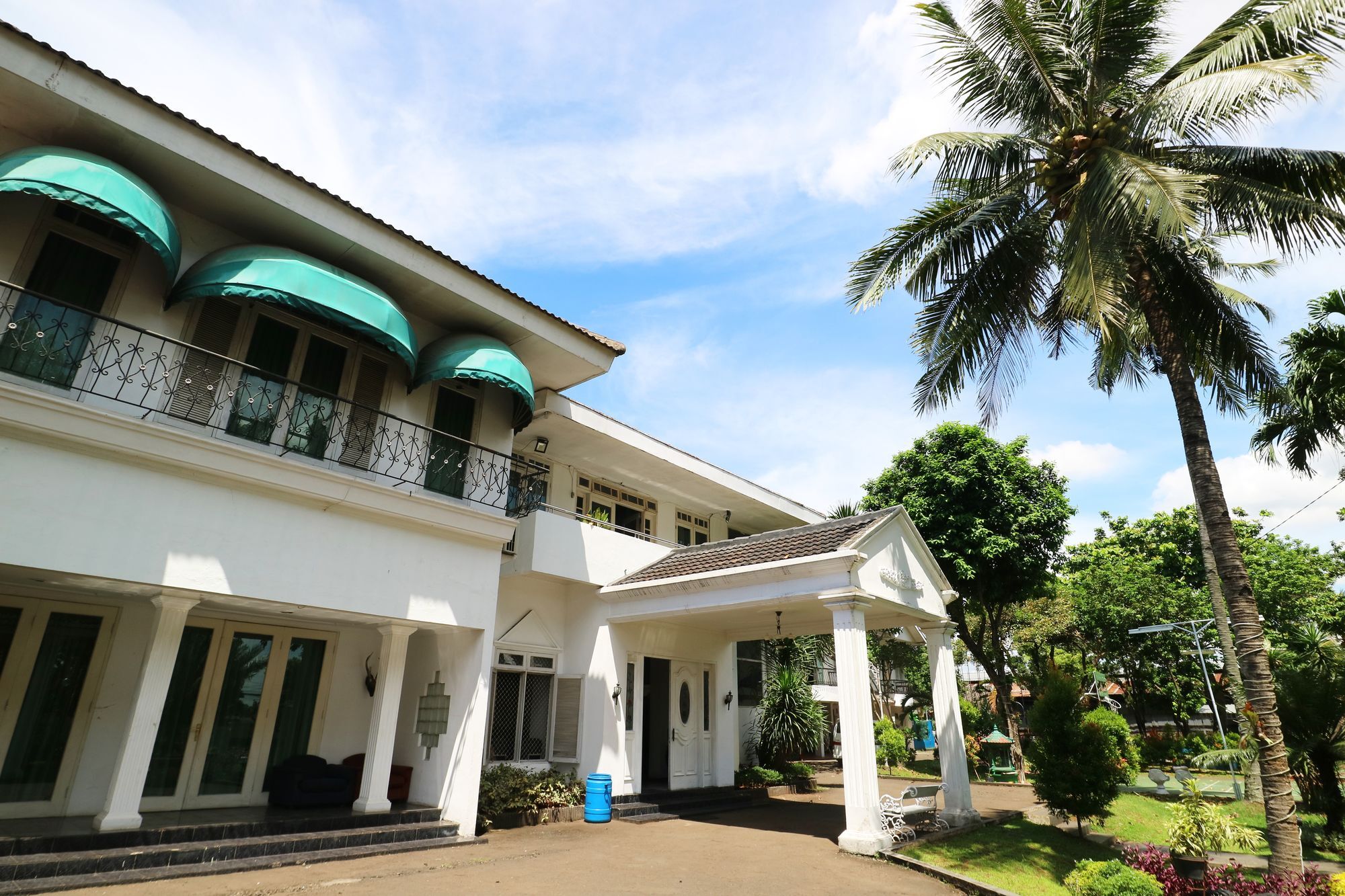 Villa Sri Manganti Jakarta Luaran gambar
