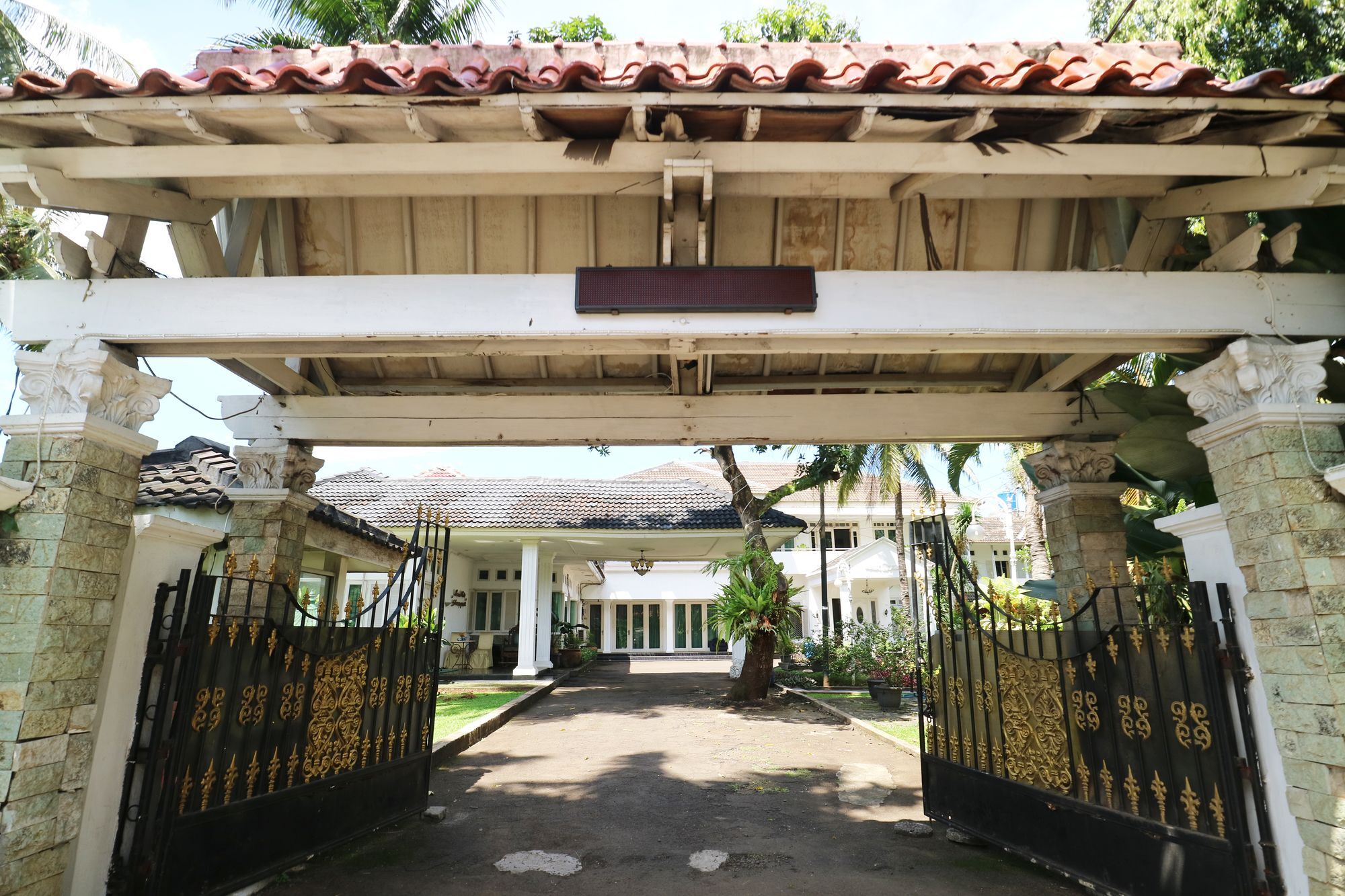 Villa Sri Manganti Jakarta Luaran gambar